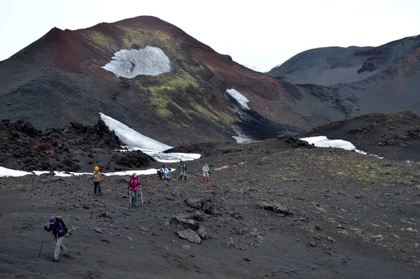 Une Randonnée Plusieurs Jours Sur Lave Près Volcan Tolbachik Kamchatka Images De Stock Libres De Droits