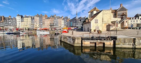 Båtar Hamnen Honfleur Normany Frankrike — Stockfoto