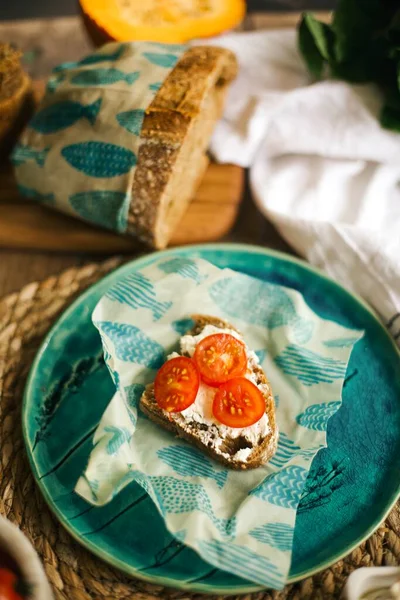 Sandwich Dengan Irisan Tomat Top View Roti Dan Roti Lapis — Stok Foto