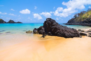 Sancho Sahili - dünyanın en güzel plajı - Fernando de Noronha Adası, Pernambuco - Brezilya