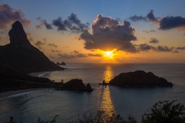 Fernando de Noronha Adası 'nda harika bir gün batımı - Brezilya