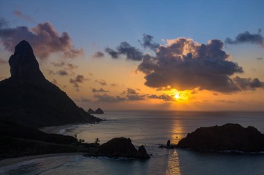 Fernando de Noronha Adası 'nda harika bir gün batımı - Brezilya