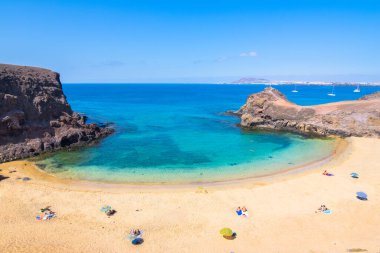 Papağan Sahili 'nin güzel manzarası (Papagayo Sahili) - Lanzarote, Kanarya Adaları - İspanya