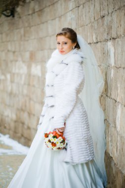 Güzel gelin buketi önce düğün töreni ile