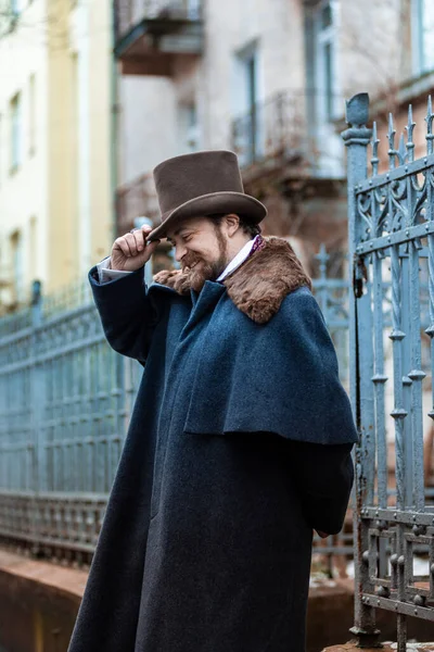 Hombre Elegante Caballero Con Abrigo Sombrero Copa —  Fotos de Stock