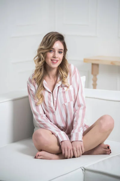 Beautiful Young Woman Pyjamas Posing Studio — 스톡 사진
