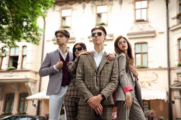 stock image young couple in the city