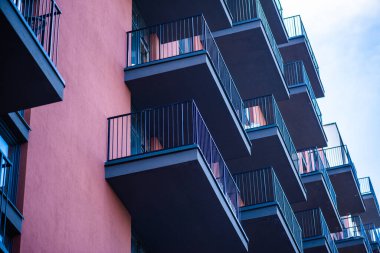 Konforlu kiralık oda. Güneşli iç mekan