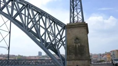 Portekiz, Port 'ta Luis 1 Köprüsü. Aşağıdan çekim