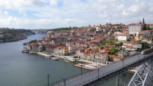 Porto Yellow Tram Train Passing Luis Bridge Panorama City — Stock Video