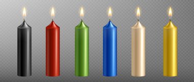 Şeffaf arkaplanda ateş izole edilmiş gerçekçi bir mum seti. Doğum günü pastası için farklı renkte mum koleksiyonu. Mum ışığı simgesi yakılıyor. Vektör illüstrasyonu EPS10