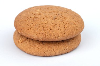 Beyaz arkaplanda izole edilmiş çerezler.