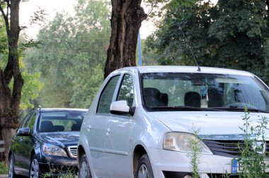 Park Edilmiş Arabalar Şehir Arkaplanı