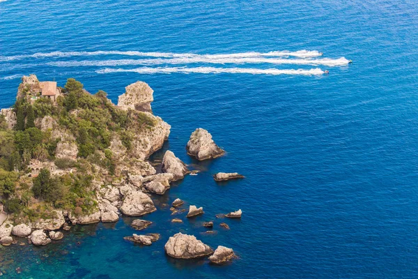 Italie : Vue aérienne de l'île et Isola Bella — Photo