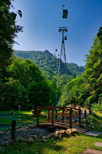 Imposante Seilbahn Sommer — Stockfoto