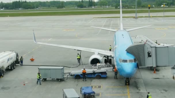 Preparación de aeronaves para el vuelo — Vídeos de Stock