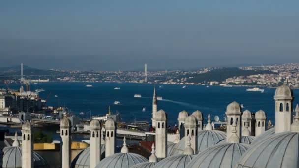 Istanbul. Traffico marittimo nello stretto del Bosforo — Video Stock