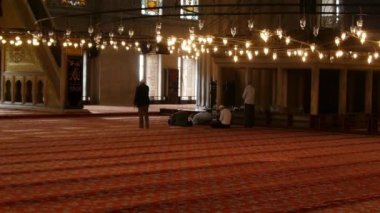 Erkeklerin camide dua