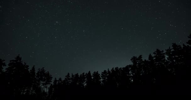 Timelapse de estrelas em movimento no céu noturno — Vídeo de Stock