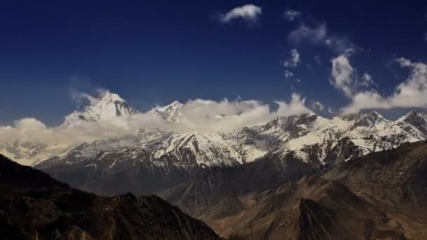 Un laps de temps. Ciel bleu et nuages — Video