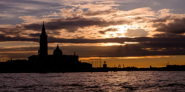 Gün batımı. Havza San Marco Venedik, İtalya