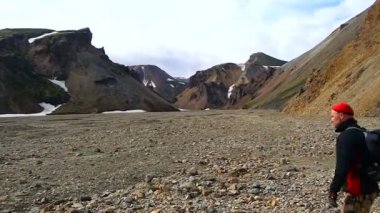 Landmannalaugar dağlar hiking. İzlanda