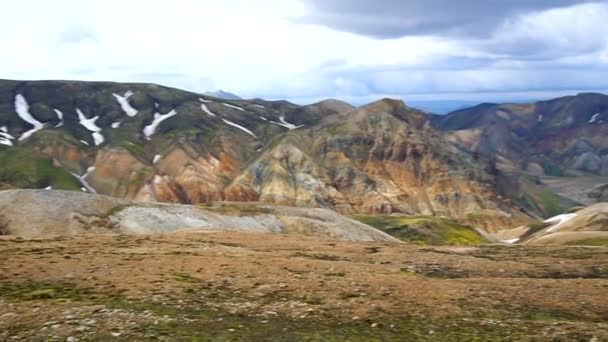 Panoráma a hegyek a Landmannalaugar, Izland — Stock videók