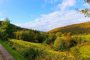 Peak District 'e gezi, daha iyi keşif ve anaokulu çöküşü.
