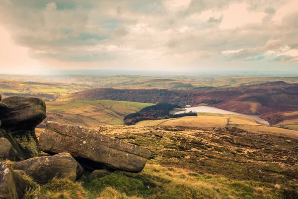 Peak District 'e gezi, daha iyi keşif ve anaokulu çöküşü.