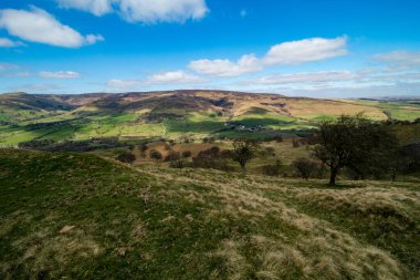 Mam Tor 'dan Losehill Pike Parçası' na Tepe Bölgesi 'ndeki dağ sıraları boyunca bir gezi.
