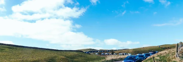 Mam Tor 'dan Losehill Pike Parçası' na Tepe Bölgesi 'ndeki dağ sıraları boyunca bir gezi.