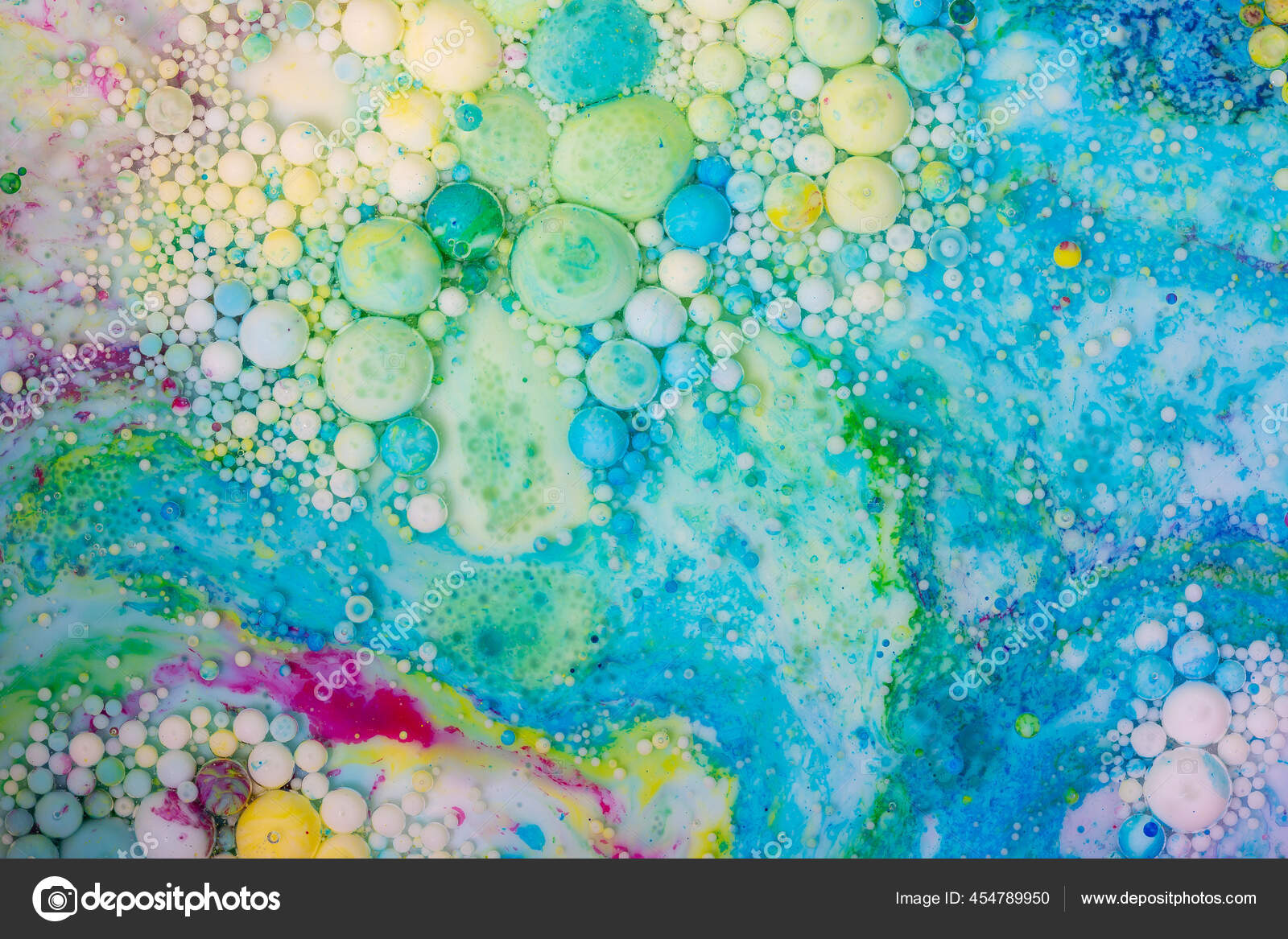 Abstract Bubbles on Liquid Acrylic Paint