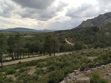 Madrid pınarındaki dağlar