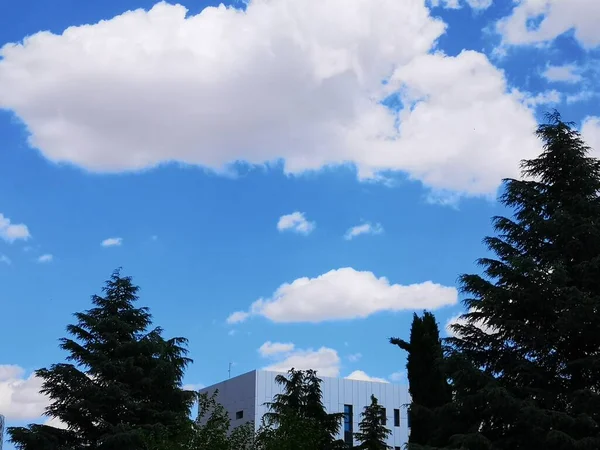 Облачное Небо Юге Мадрида — стоковое фото