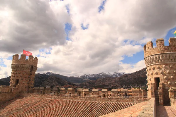 马德里古老的中世纪城堡Manzanares — 图库照片