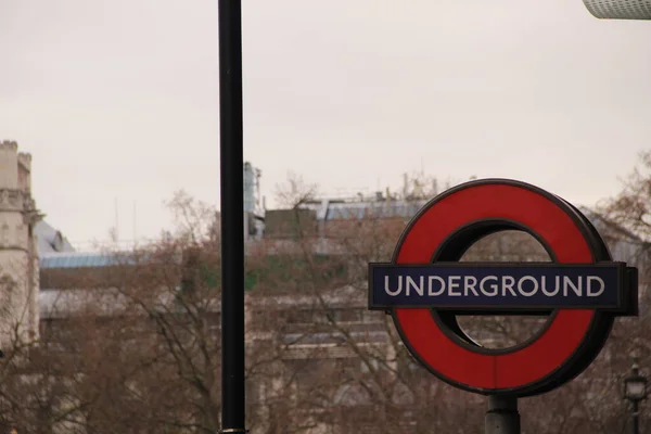 Cidade Londres Sinal Metro — Fotografia de Stock