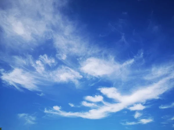 Céu Nuvem Ensolarado Cirro Alto — Fotografia de Stock