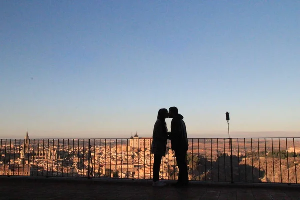 Romantic Young Couple Kissing Hugging — Stok fotoğraf