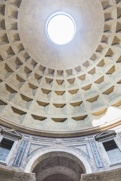 Interior of the Pantheon.Dome. Rome.Italy. — Stock Photo, Image