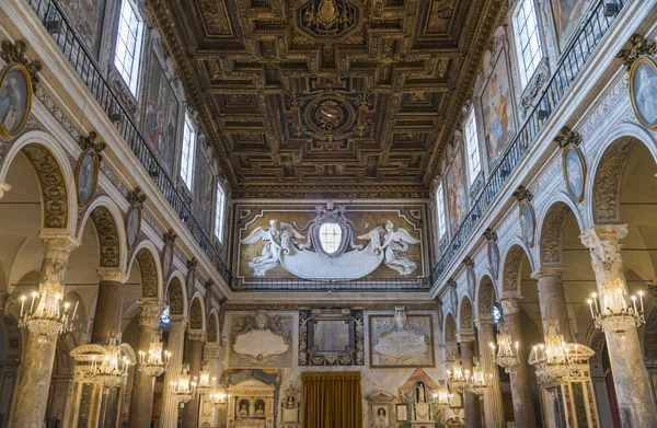 Basilica  Santa Maria in Aracoeli. Interior. View 2. — Stock Photo, Image