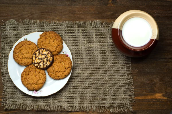 Cookies on a wooden background as a background — Stock Photo, Image