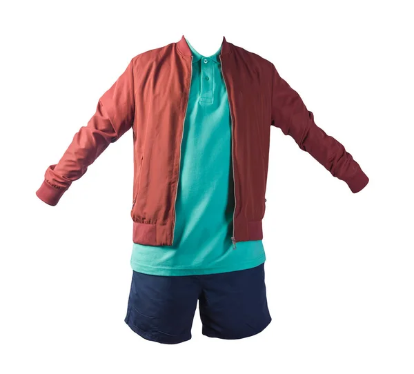 男性用レッドボマージャケットグリーンポロシャツスポーツダークブルーのショートパンツ ファッショナブルなカジュアルウェア — ストック写真
