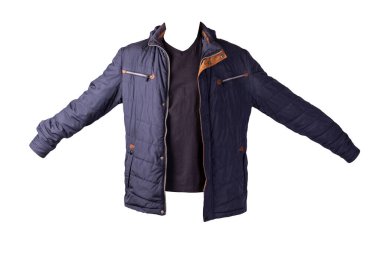 Koyu mavi fermuarlı ceket ve siyah tişört beyaz arka planda izole edilmiş. Sıradan stil