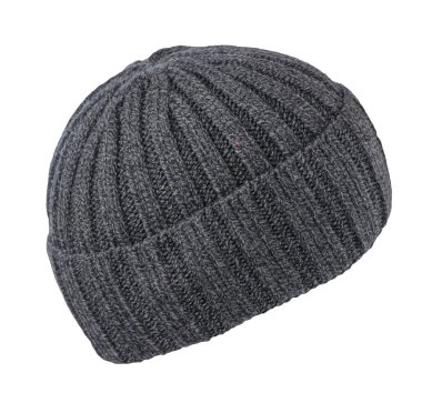 Örülmüş gri şapka, beyaz bir arka planda izole edilmiş. Sıradan bir tarz için moda şapka aksesuarı.