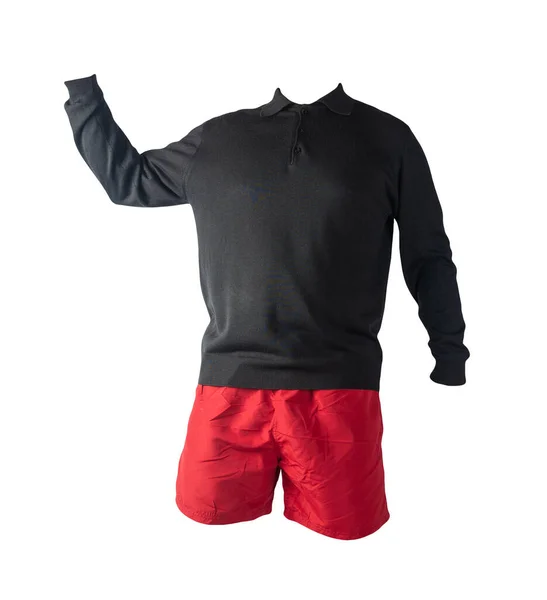 Suéter Negro Punto Pantalones Cortos Rojos Aislados Sobre Fondo Blanco — Foto de Stock