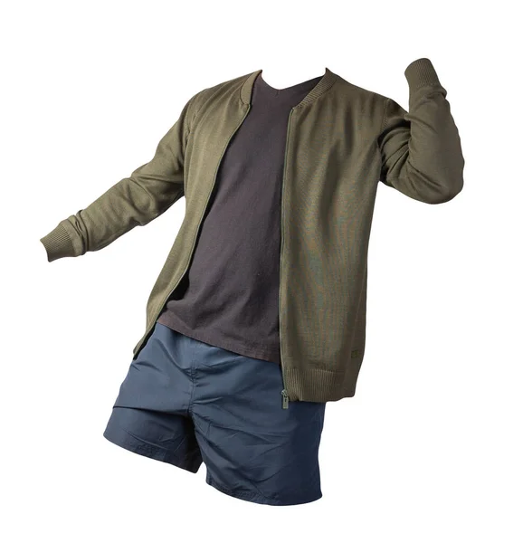 폭격기 재킷에 티셔츠에 어두운 스포츠 반바지가 배경에 고립되어 있습니다 유행하는 — 스톡 사진