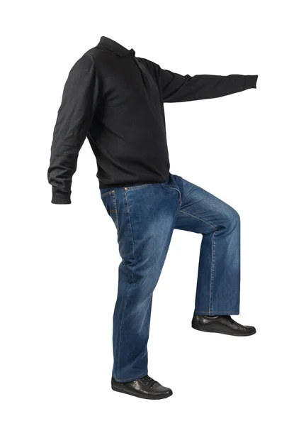 Dunkelblaue Jeans Schwarze Lederschuhe Schwarzer Pullover Auf Weißem Hintergrund Lässiger — Stockfoto