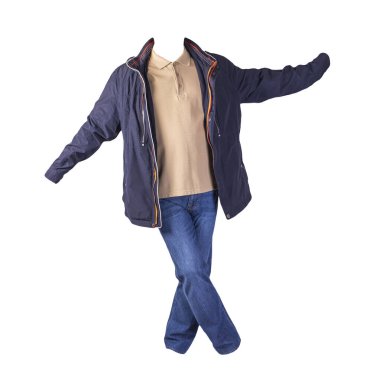Koyu mavi ceket, bej gömlek ve beyaz arka planda izole edilmiş mavi kot pantolon. Sıradan moda kıyafetleri.