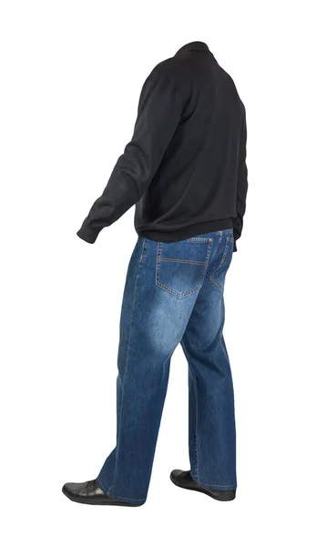 Donkerblauwe Jeans Zwarte Leren Schoenen Zwarte Trui Geïsoleerd Witte Achtergrond — Stockfoto