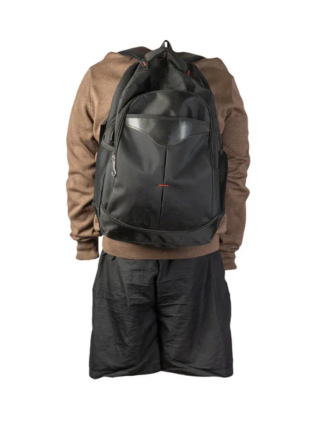 Schwarzer Rucksack Schwarze Shorts Brauner Pullover Auf Weißem Hintergrund Freizeitkleidung — Stockfoto